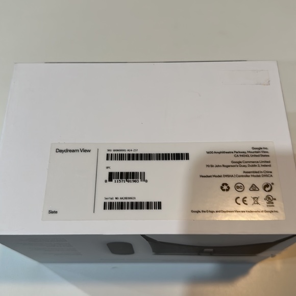 Fire Sale! 🔥 Google Daydream View VR Headset - Picture 6 of 10